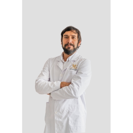 Dr. Israel Villena