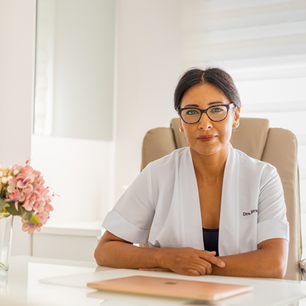 Doctora Elizabeth Hernani